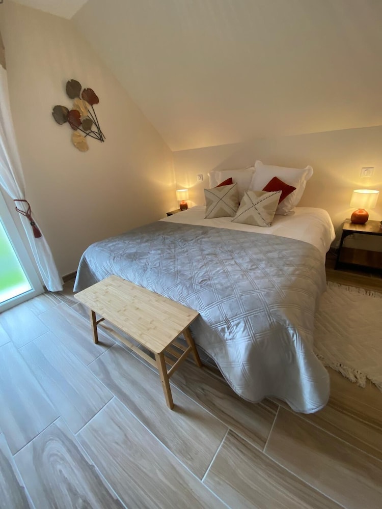 Family Suite, Private Bathroom, Courtyard View photo 1
