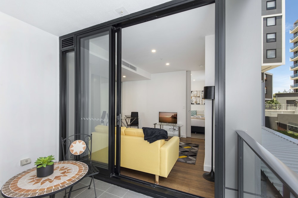 One Bedroom Studio Apartment with no Views photo 3