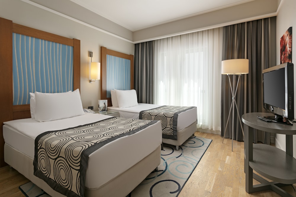 Suite, Courtyard Area photo 3