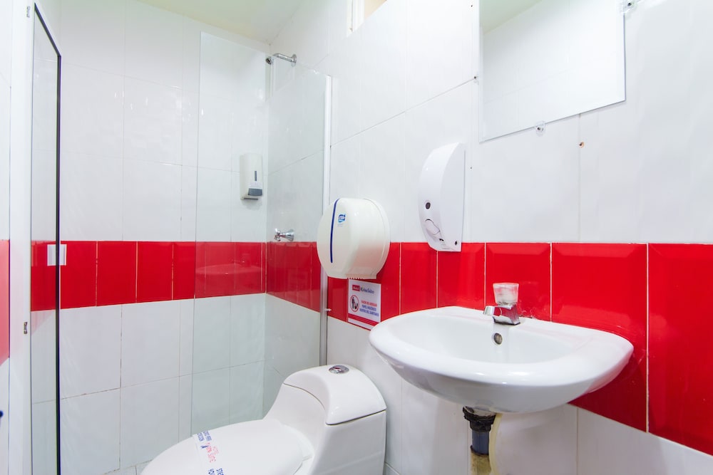 Hotel Marina Suites By Geh Suites — photo 63