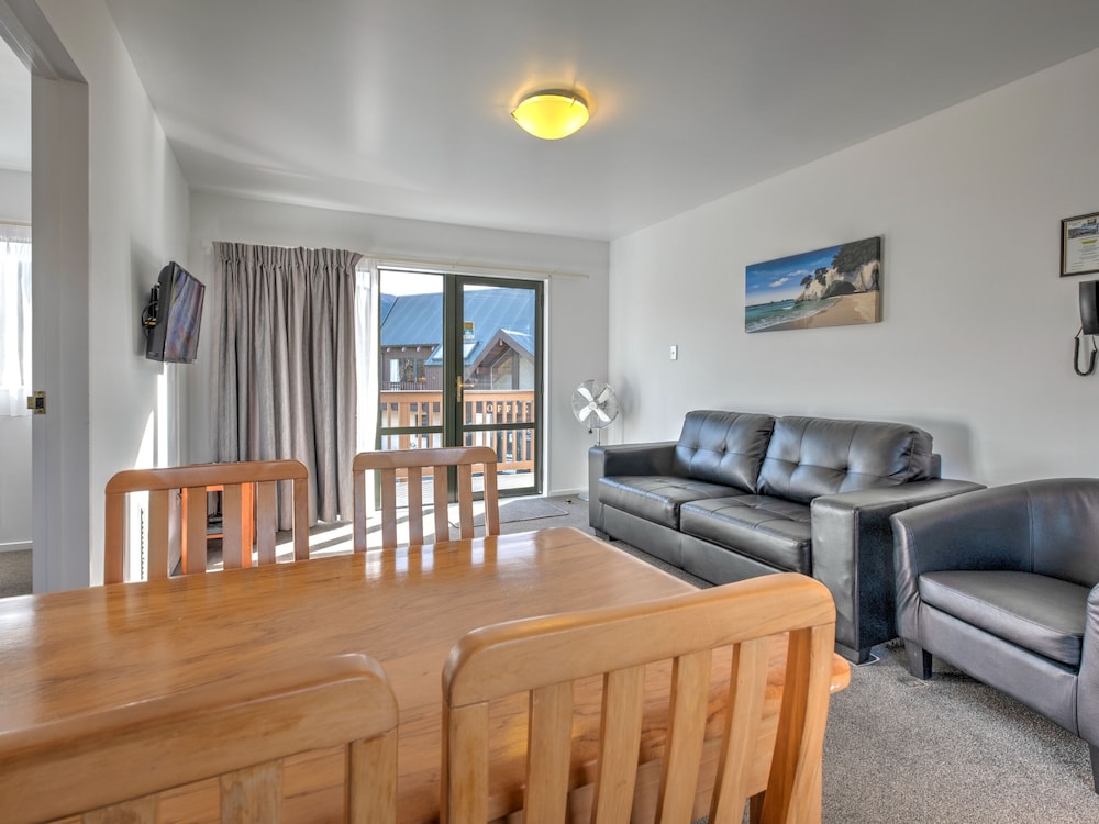 One Bedroom photo 3