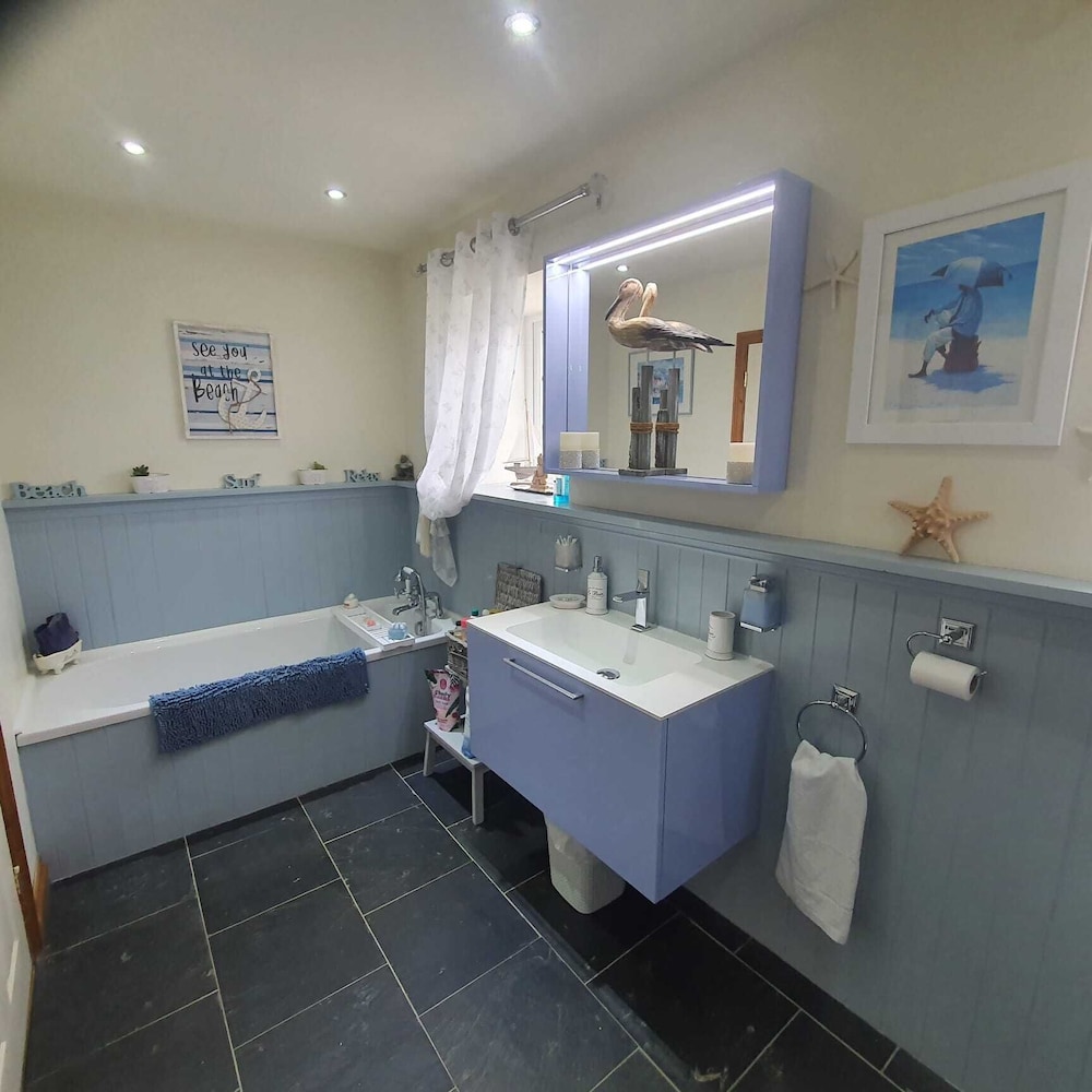 Double Room, Shared Bathroom (Trebarwith) photo 3