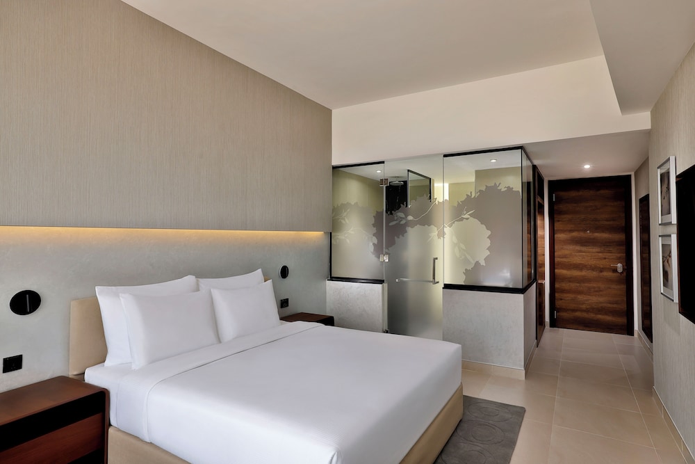 Executive Double Room, Executive Level photo 3