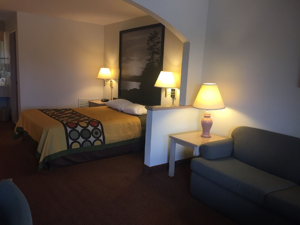 Suite, 2 Queen Beds, Non Smoking (One-Bedroom Suite) - Photo 3