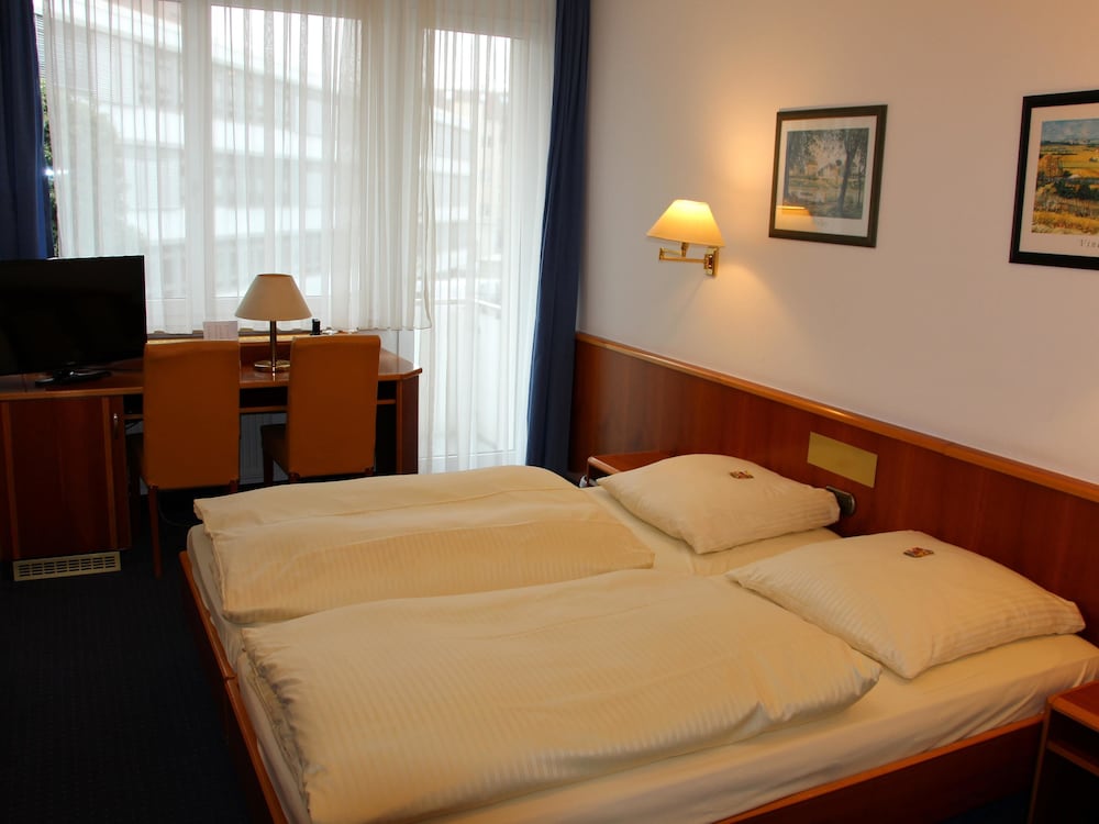 Standard Double Room, Private Bathroom