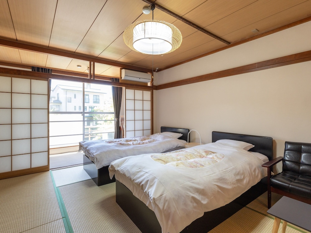 Japanese-Style Room, Non Smoking, Private Bathroom - Photo 9