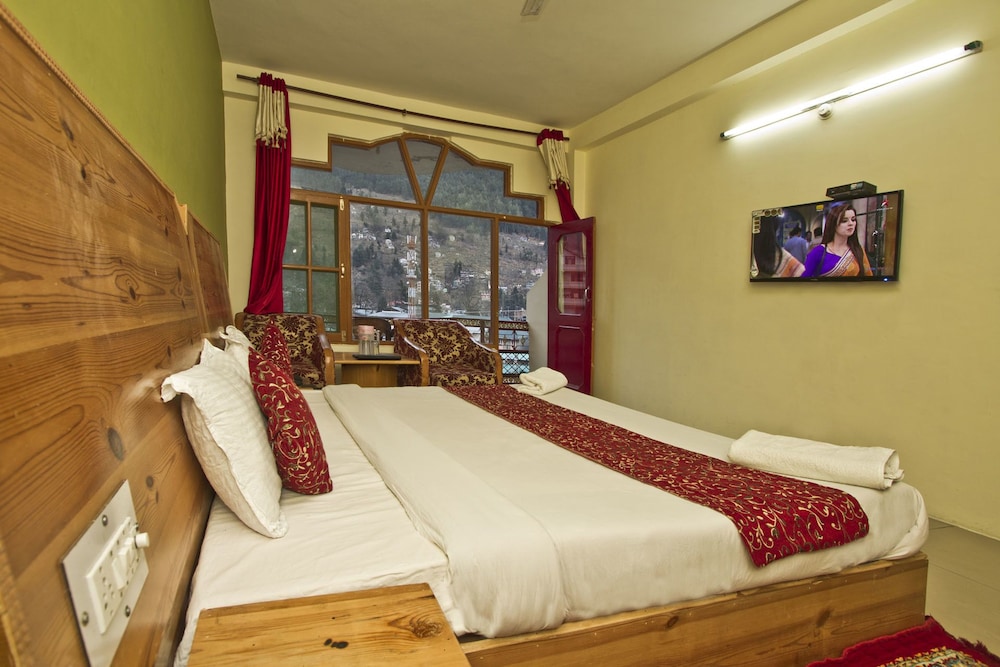 Superior Room, 1 Double Bed, Non Smoking, Hill View