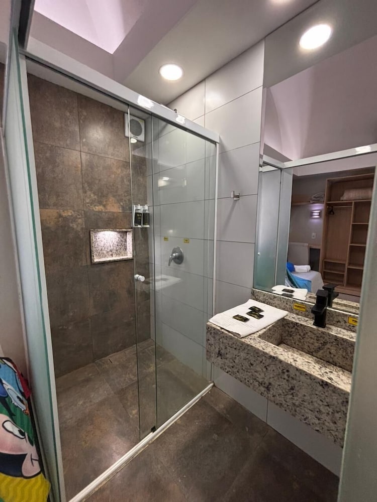 Standard Triple Room photo 3