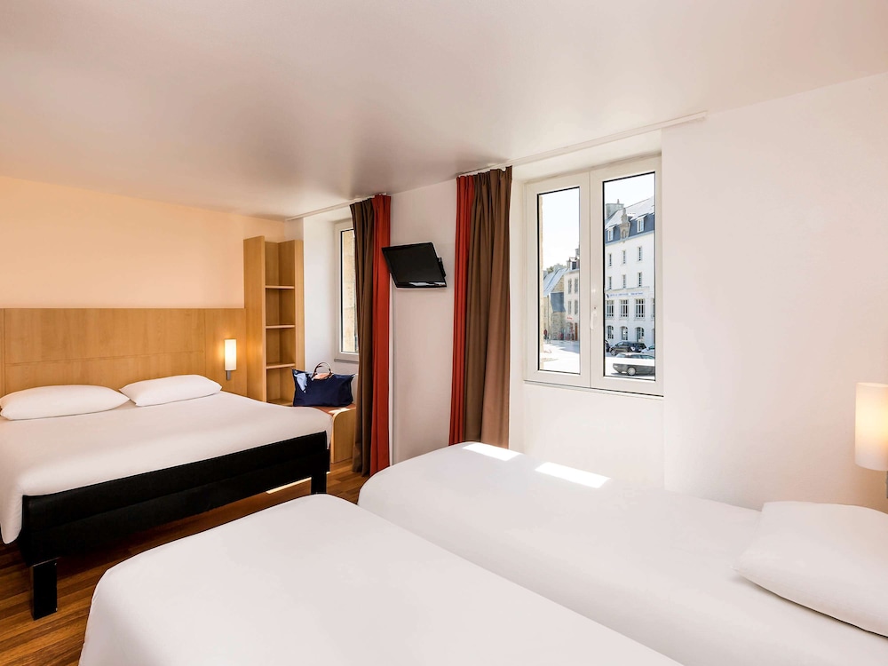 Standard Room, Multiple Beds (VIP)