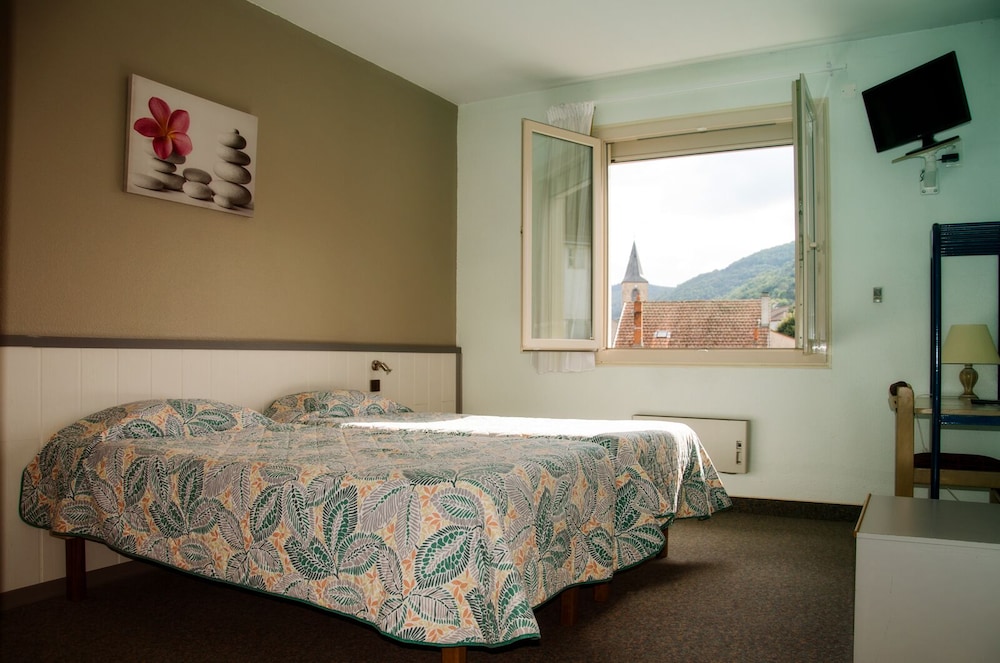 Superior Twin Room, Ensuite, Garden View - Photo 1