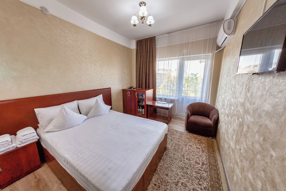 Classic Double Room