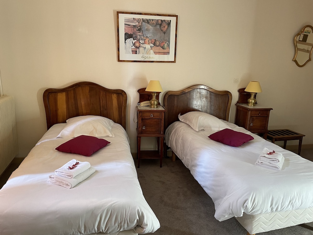 Superior Twin Room photo 3