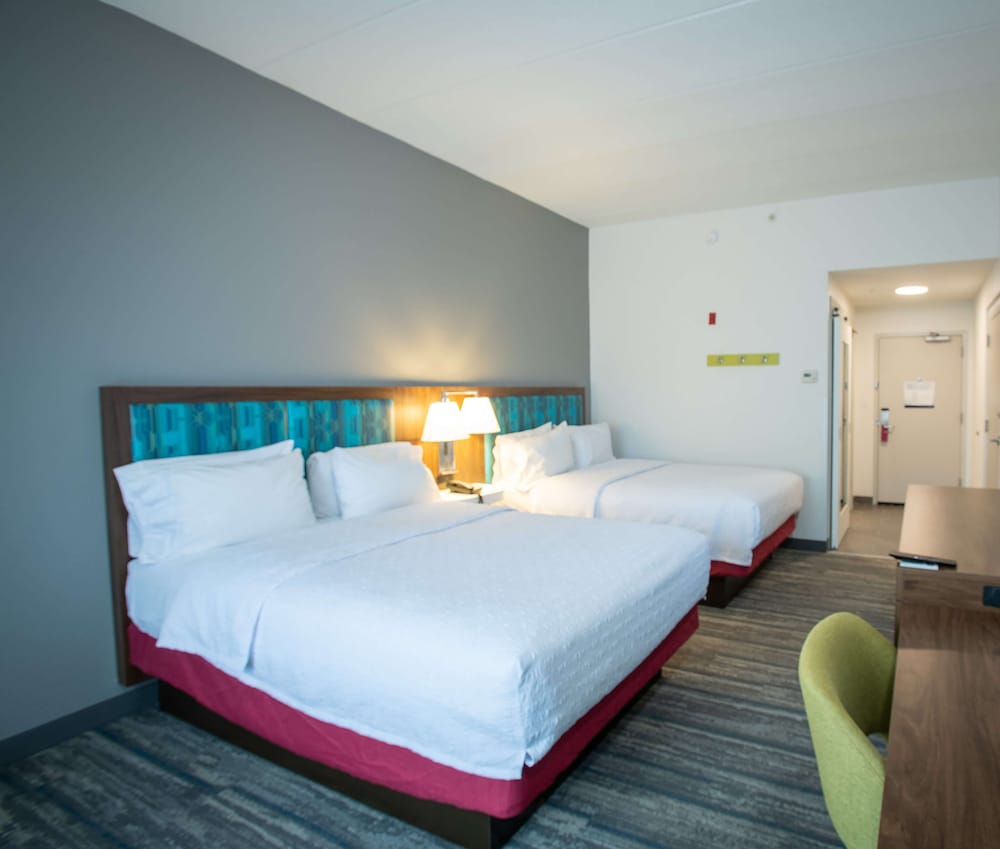 Room, 2 Queen Beds, Accessible, Non Smoking - Photo 2
