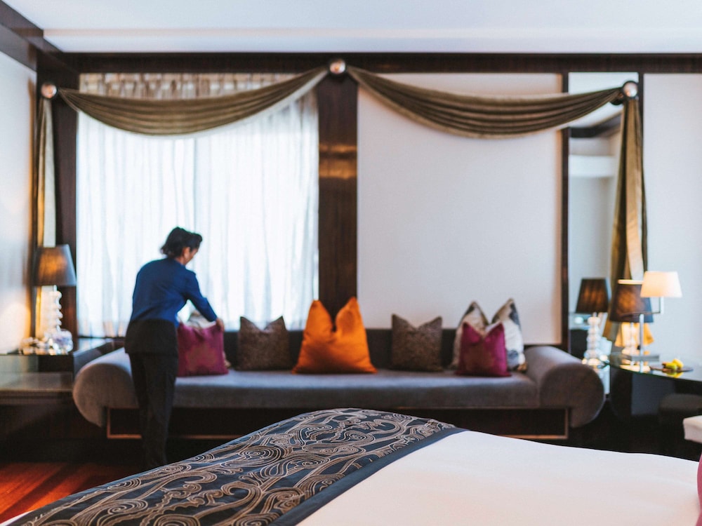 Junior Suite, 1 King Bed