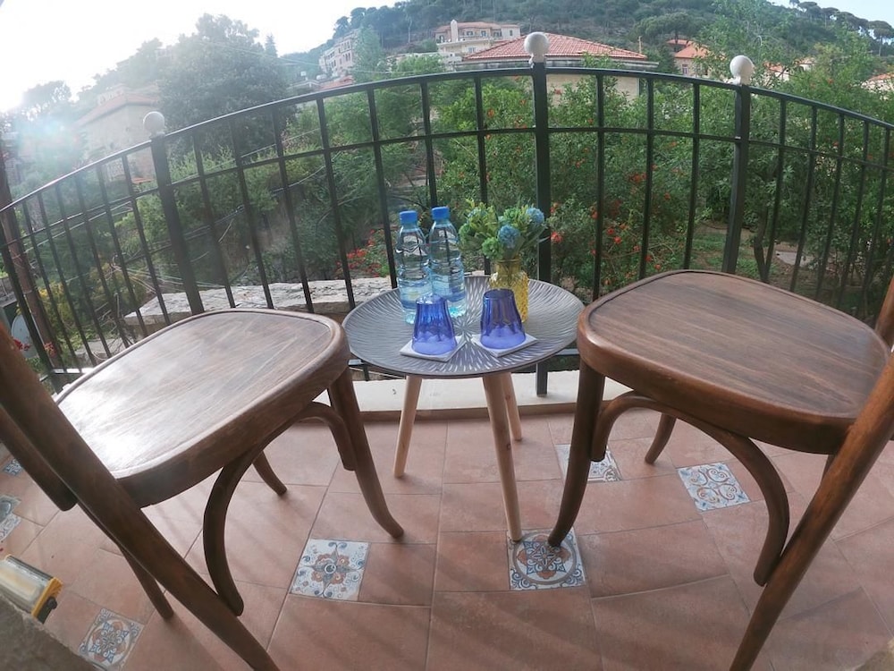 Double Room, Private Bathroom, Balcony photo 3