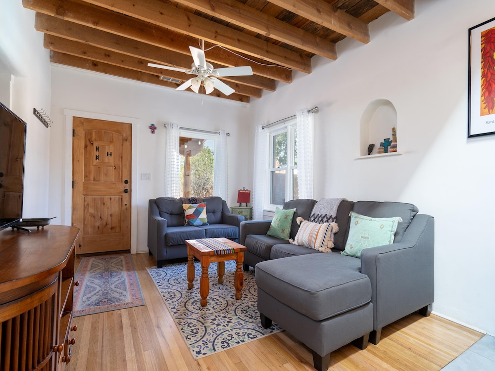 House (2 Bedrooms) photo 1