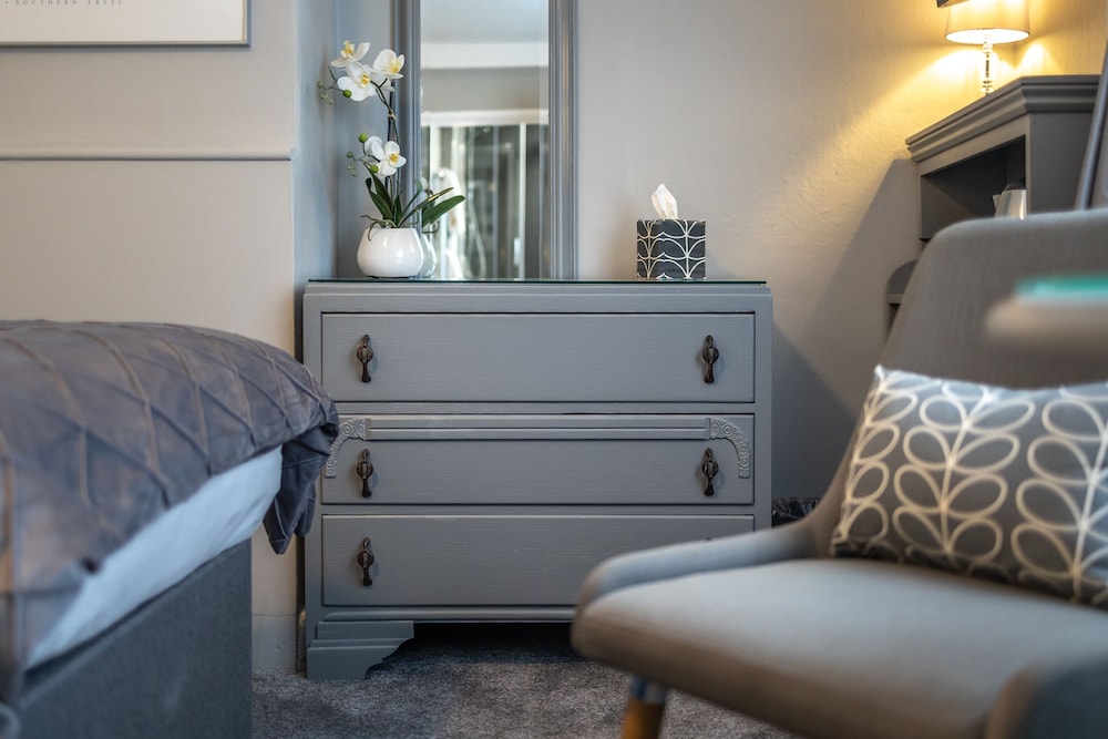 Classic Twin Room, Ensuite (Inland View) photo 2