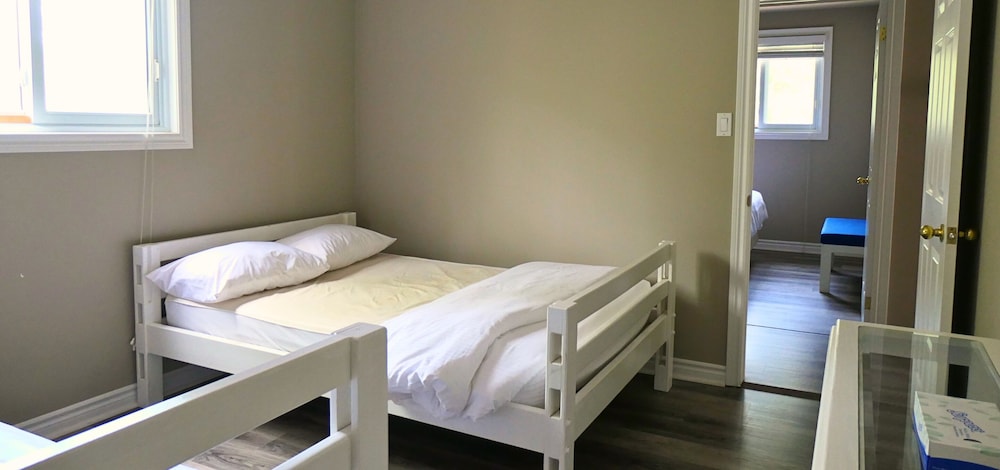 Premium Chalet, 5 Bedrooms, Hot Tub, Mountain View photo 1