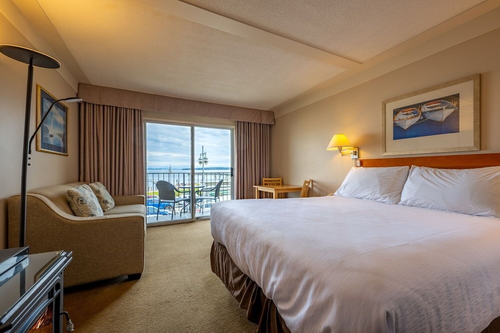 Standard Single Room, 1 Queen Bed with Sofa bed, Ocean View