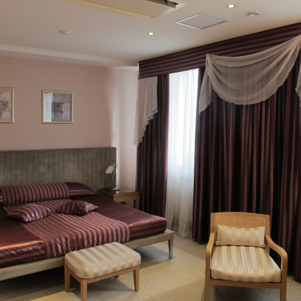 Luxury Suite photo 2