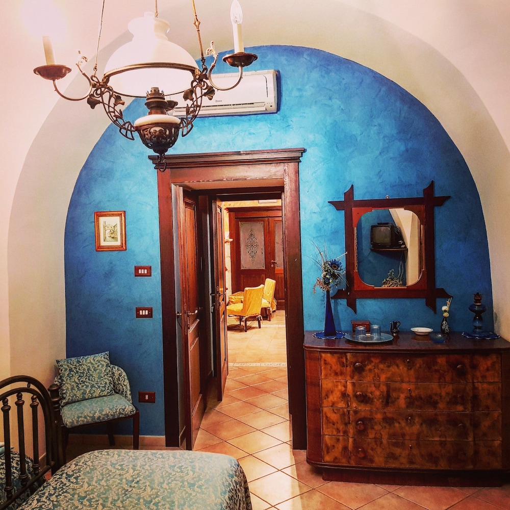 Superior Suite, Ensuite photo 2