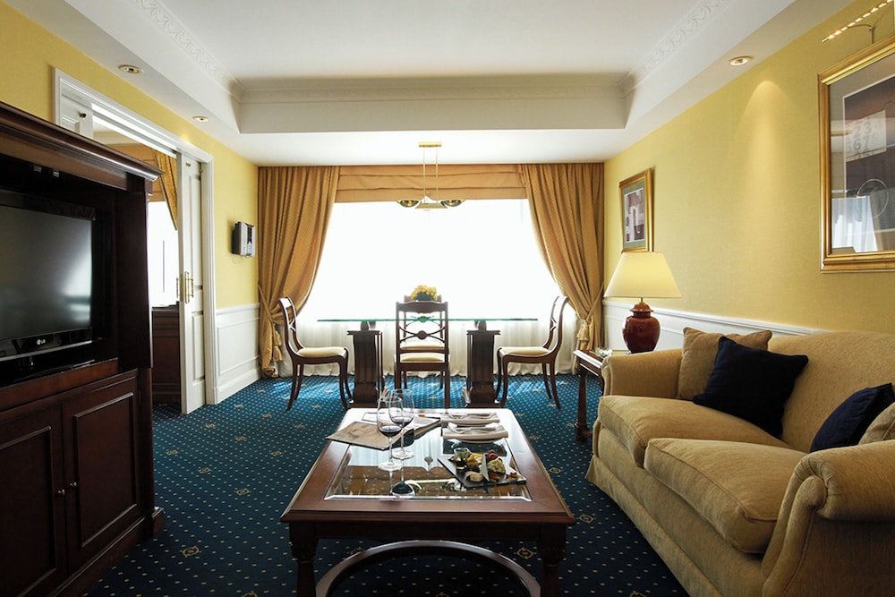 Junior Suite, River View