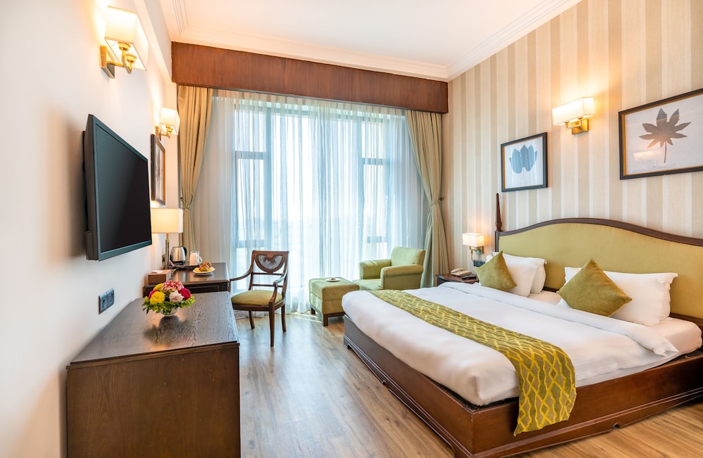 Deluxe Double Room, 1 King Bed - Photo 1
