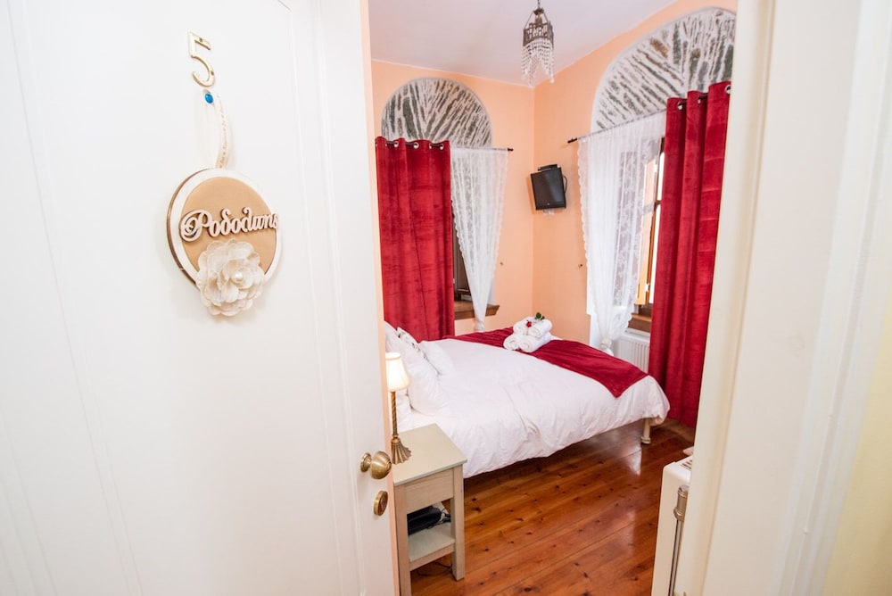 Superior Double Room - Photo 11