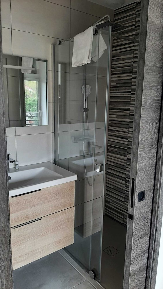 Luxury Villa - Photo 12