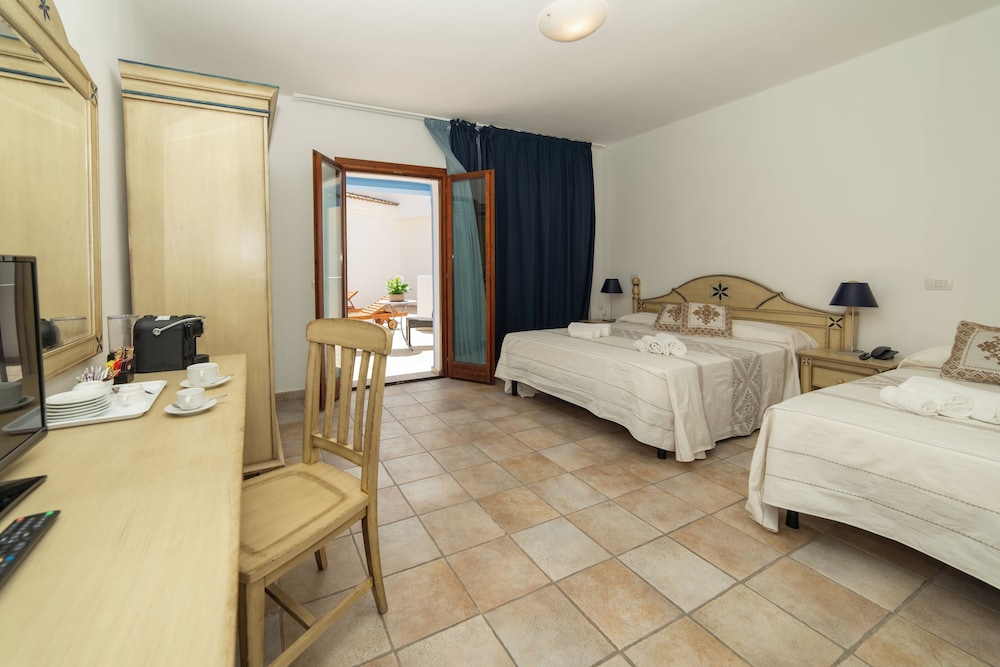 Comfort Triple Room photo 3