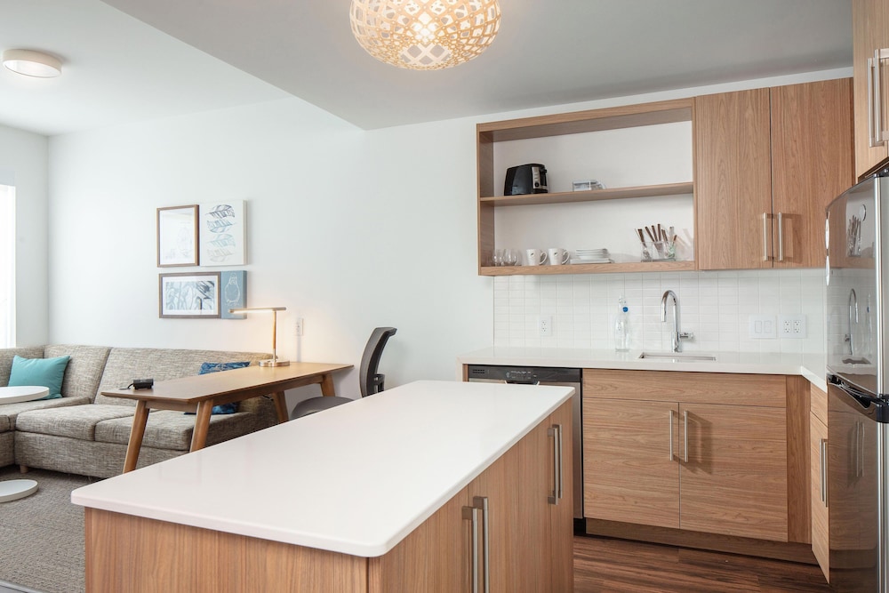 Suite, 1 Bedroom photo 3