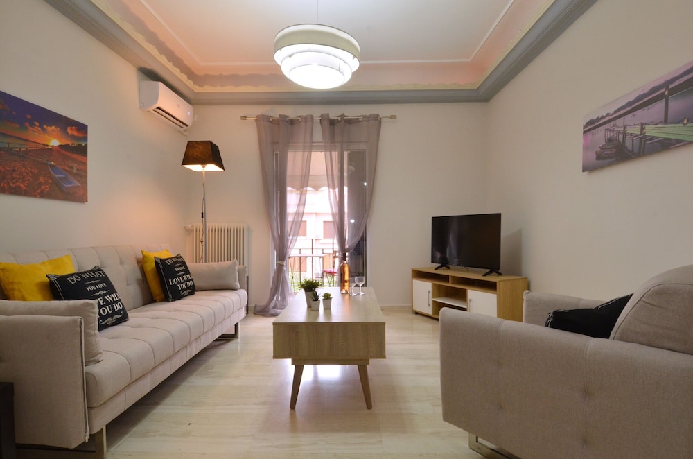 Apartment, 2 Bedrooms, Balcony photo 2