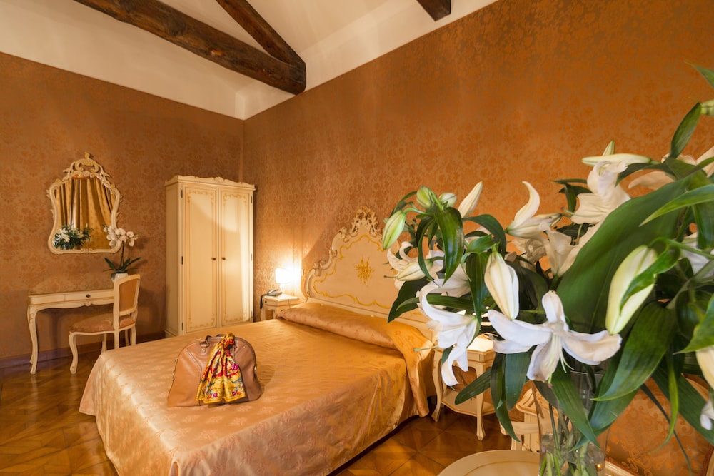 Junior Suite, Canal View photo 1