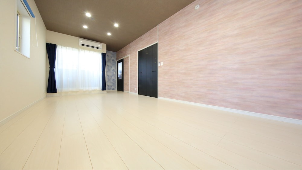 Maisonette Room B