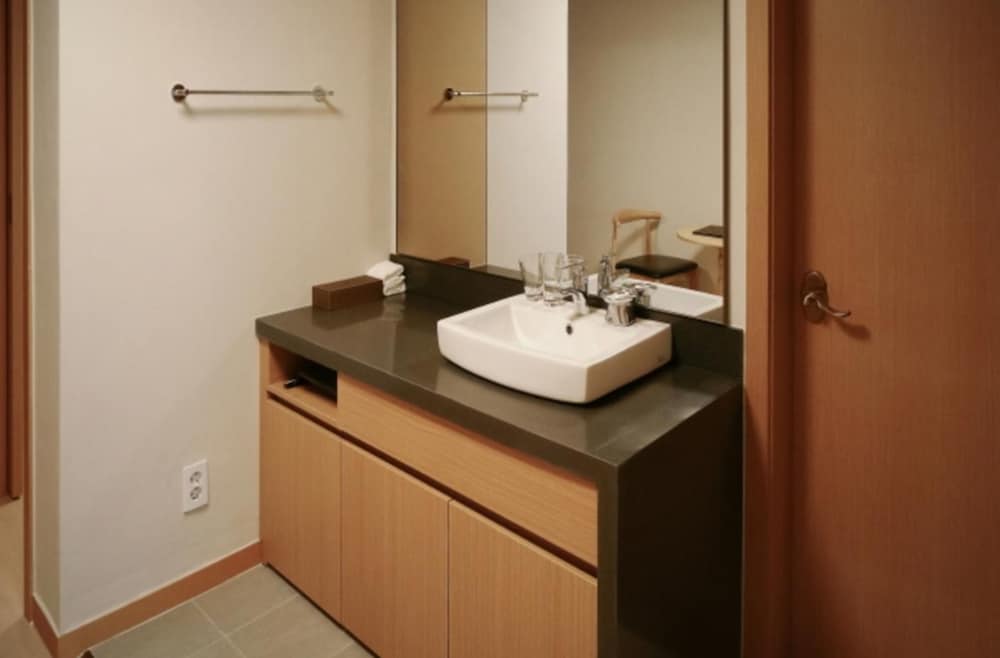 Deluxe Room (ondol) - Photo 2