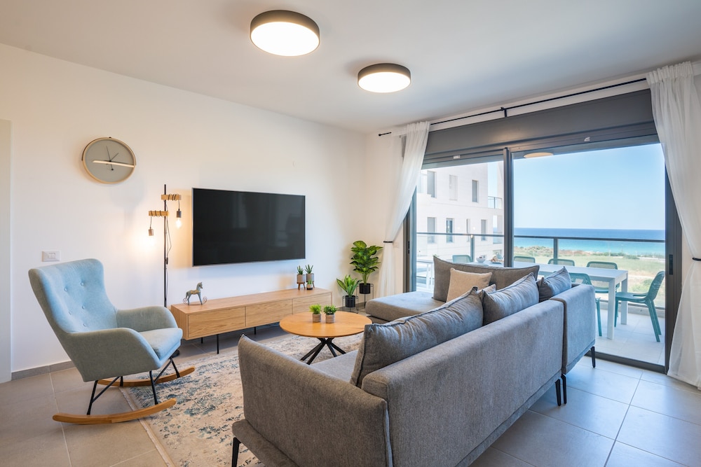 Apartment photo 1