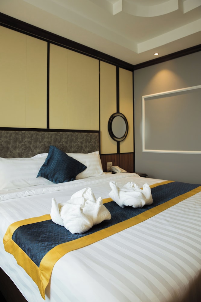 Standard Double or Twin Room photo 1