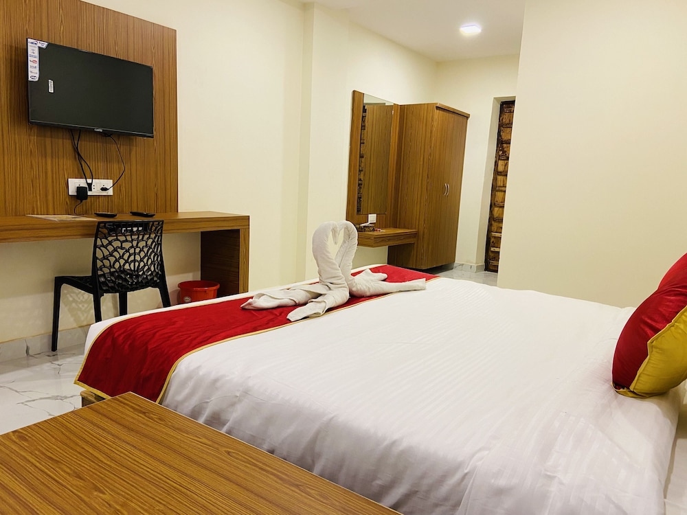 Deluxe Room - Photo 11