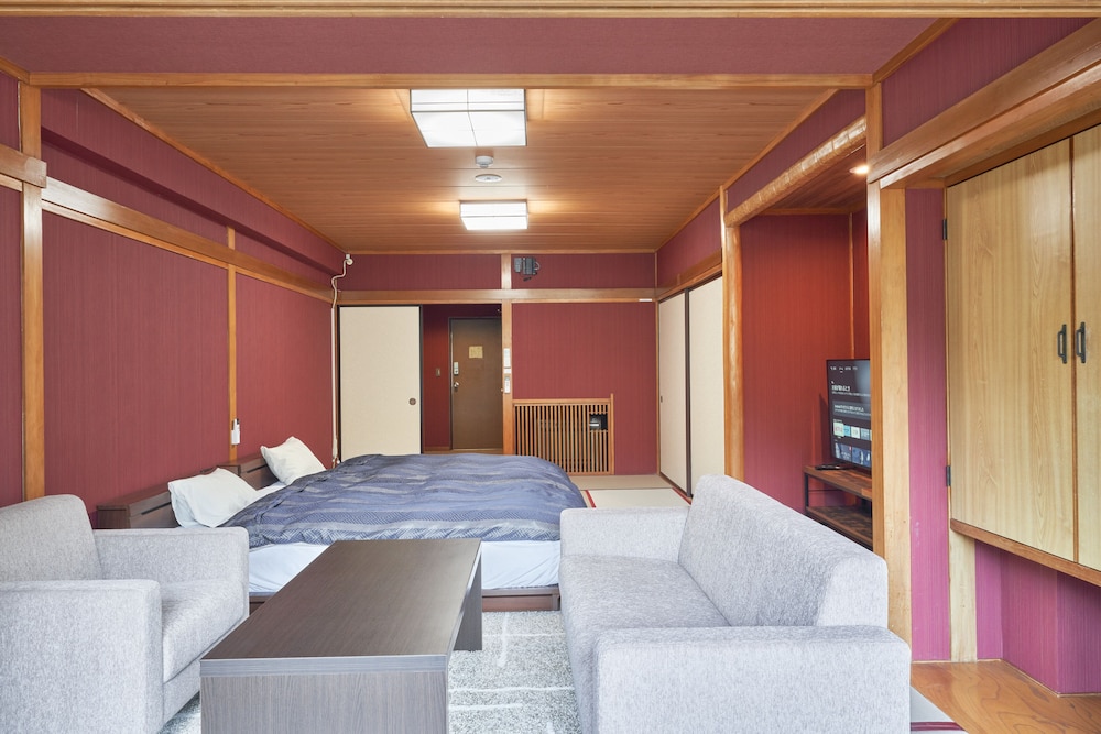 Deluxe Twin Room, Non Smoking (with Rakuyu) photo 3