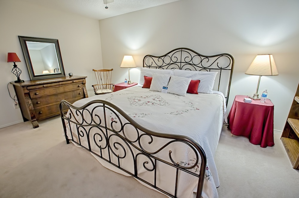 House, 2 Bedrooms