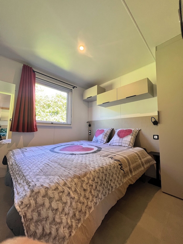 Family Mobile Home photo 2