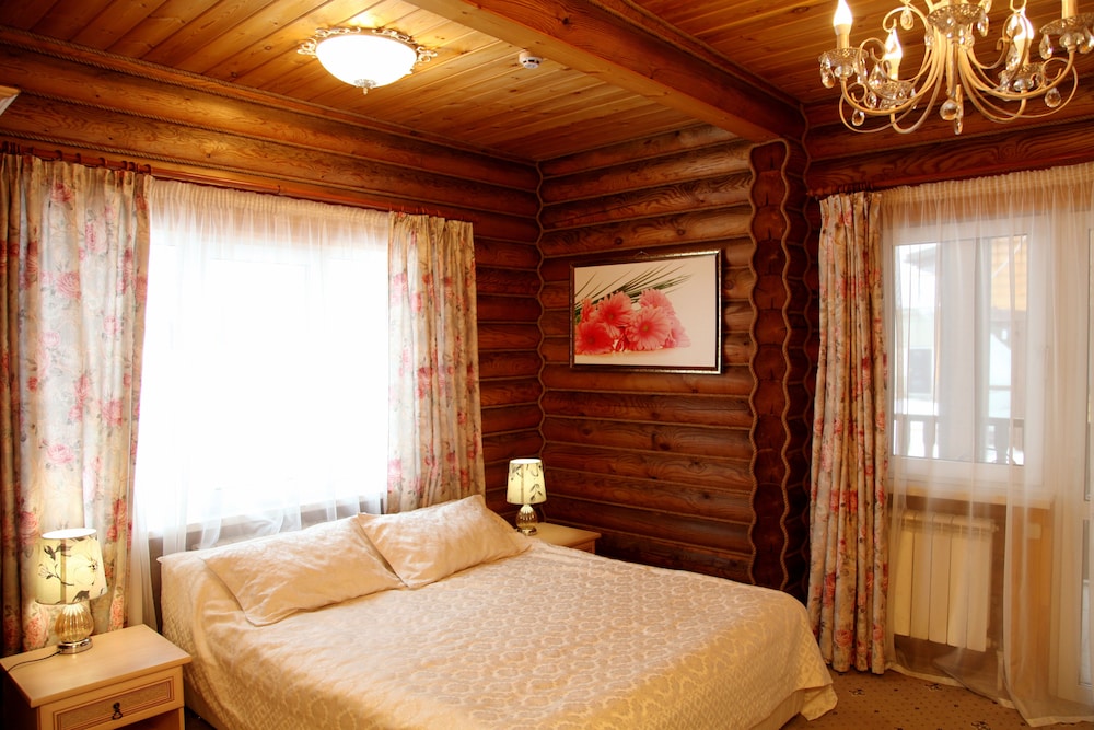 Suite (Wooden Cottage) photo 1
