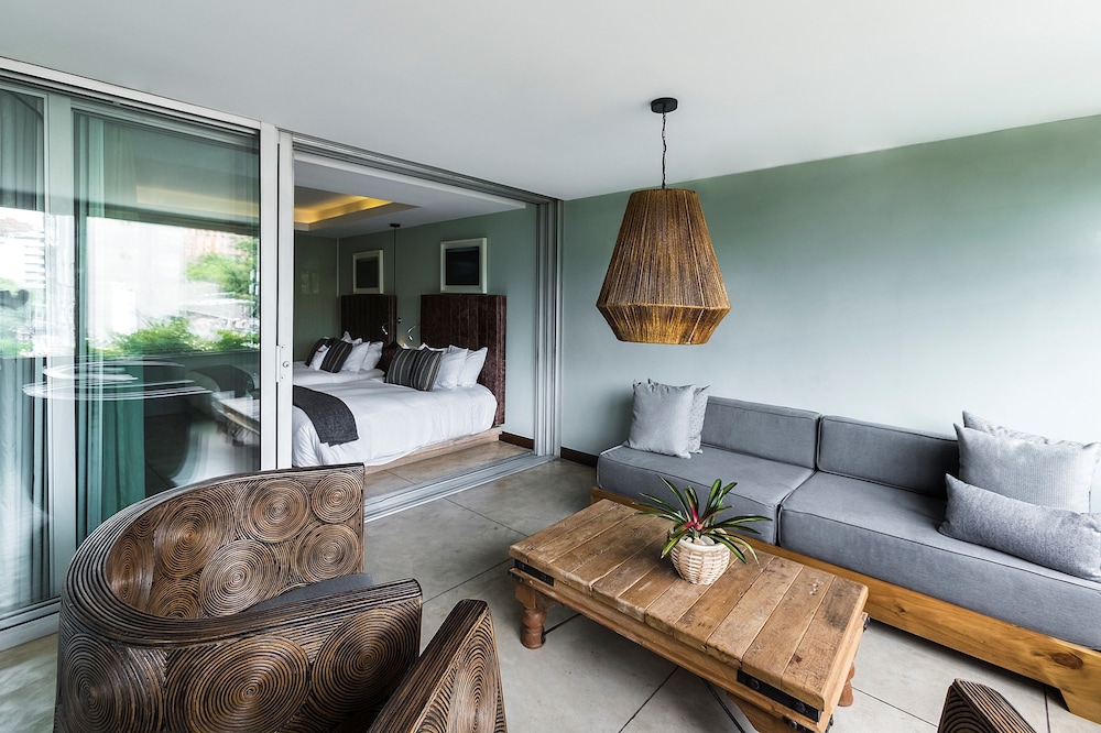 Standard Room, 2 Double Beds - Photo 3