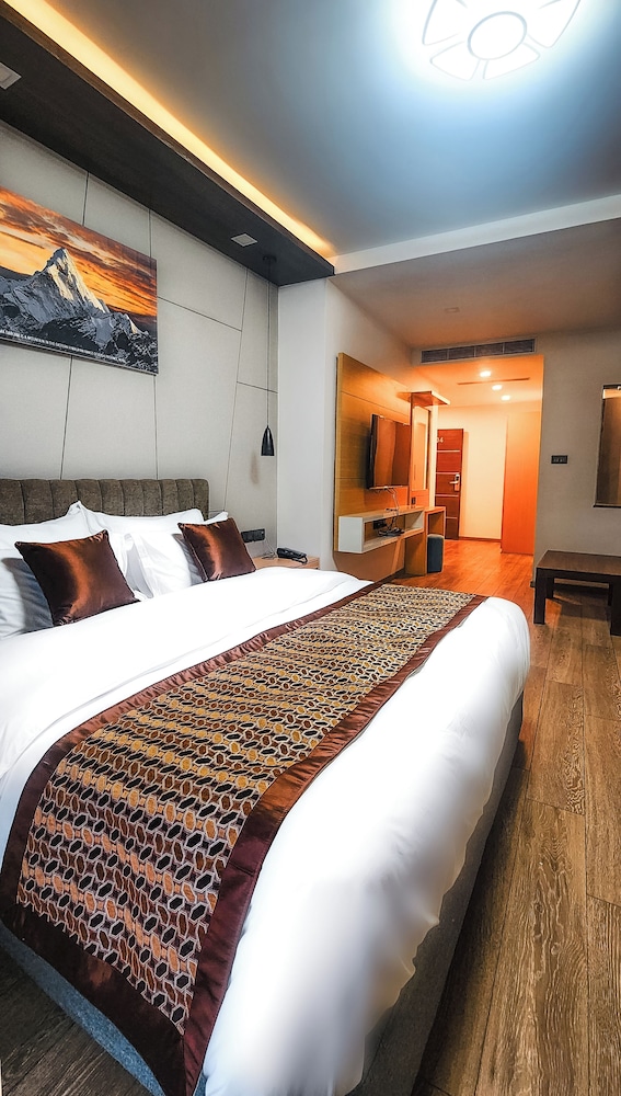 Deluxe Double Room, Balcony, City View photo 1