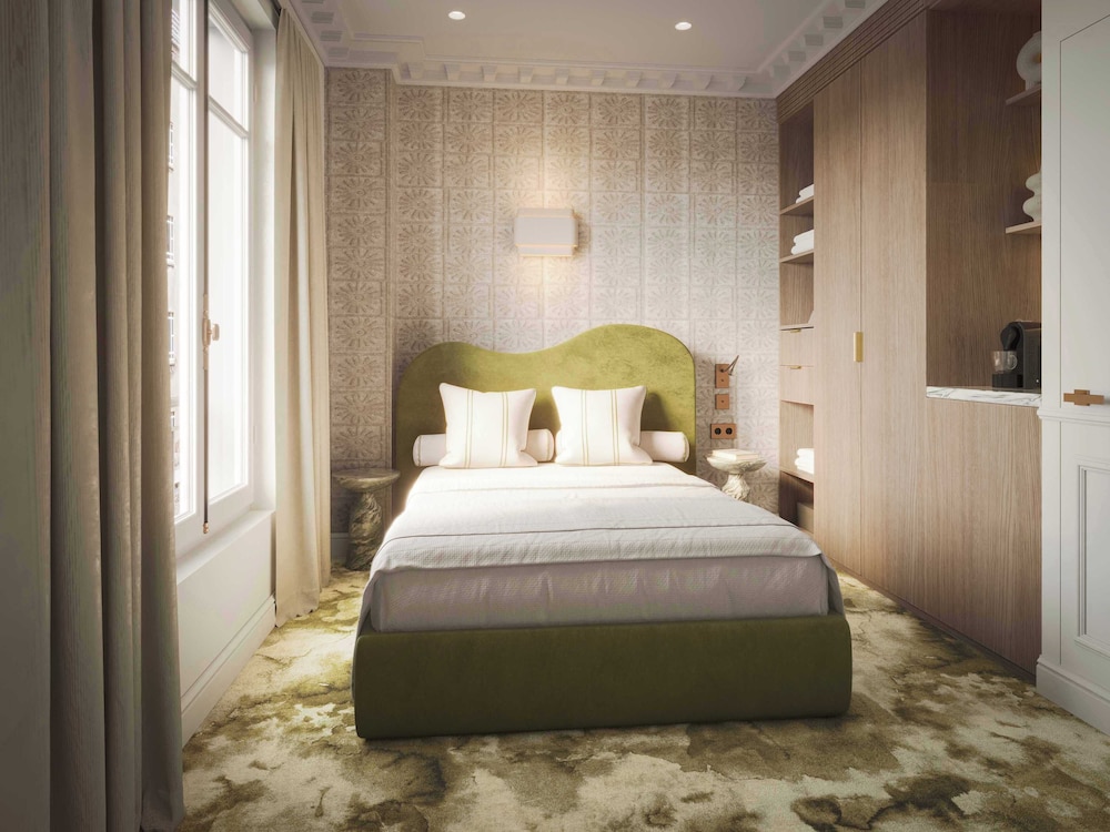 City Room photo 1