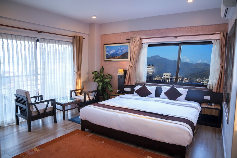 Premium Suite - Photo 10