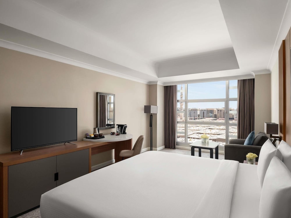 Classic Room, 1 King Bed with Sofa bed, Tower - Photo 4