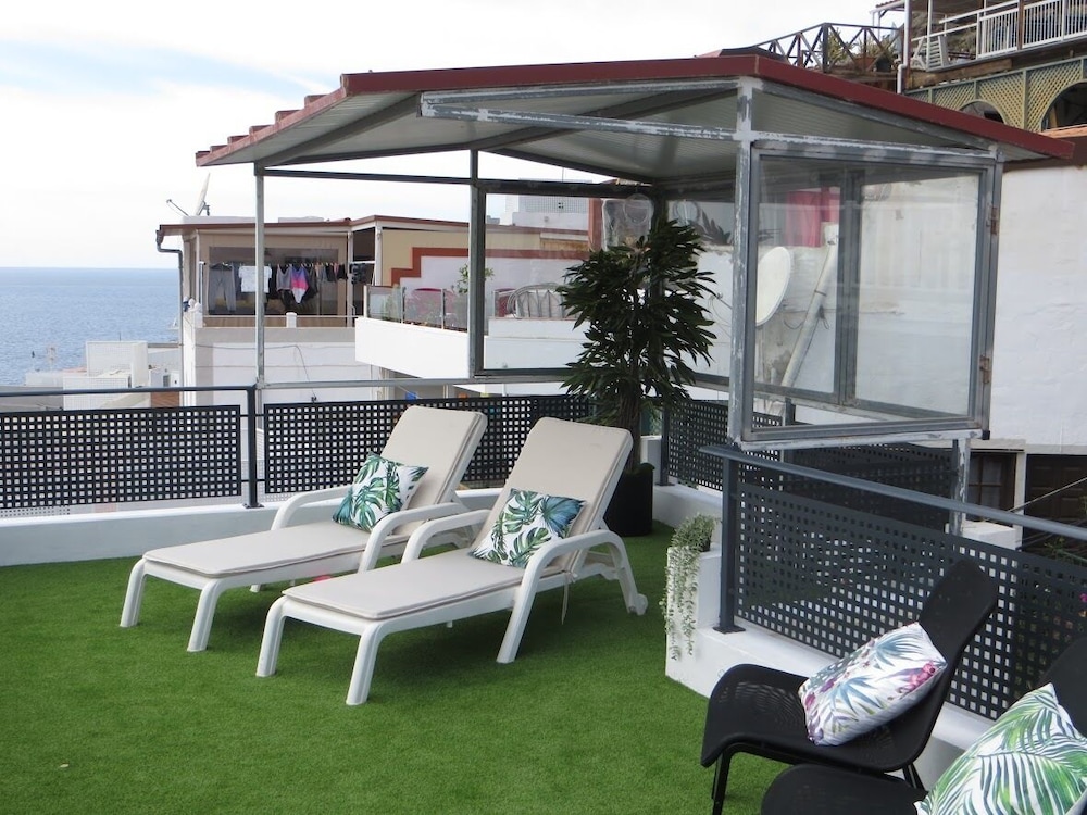 House, 2 Bedrooms, Smoking, Terrace