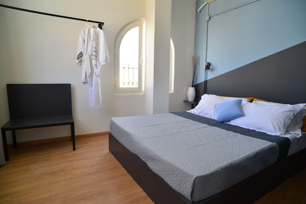 Economy Double or Twin Room