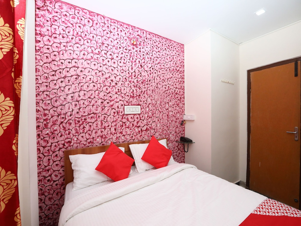 Double Room, 1 Queen Bed photo 2